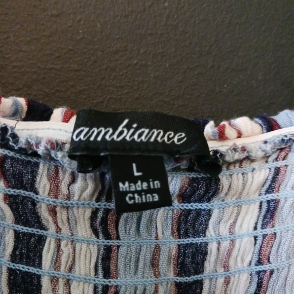 Ambiance large blue women's crop top 💙 - Picture 2 of 3